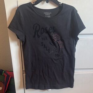 American Eagle Outfitters Dark Gray 'Roses for Sale' Tee